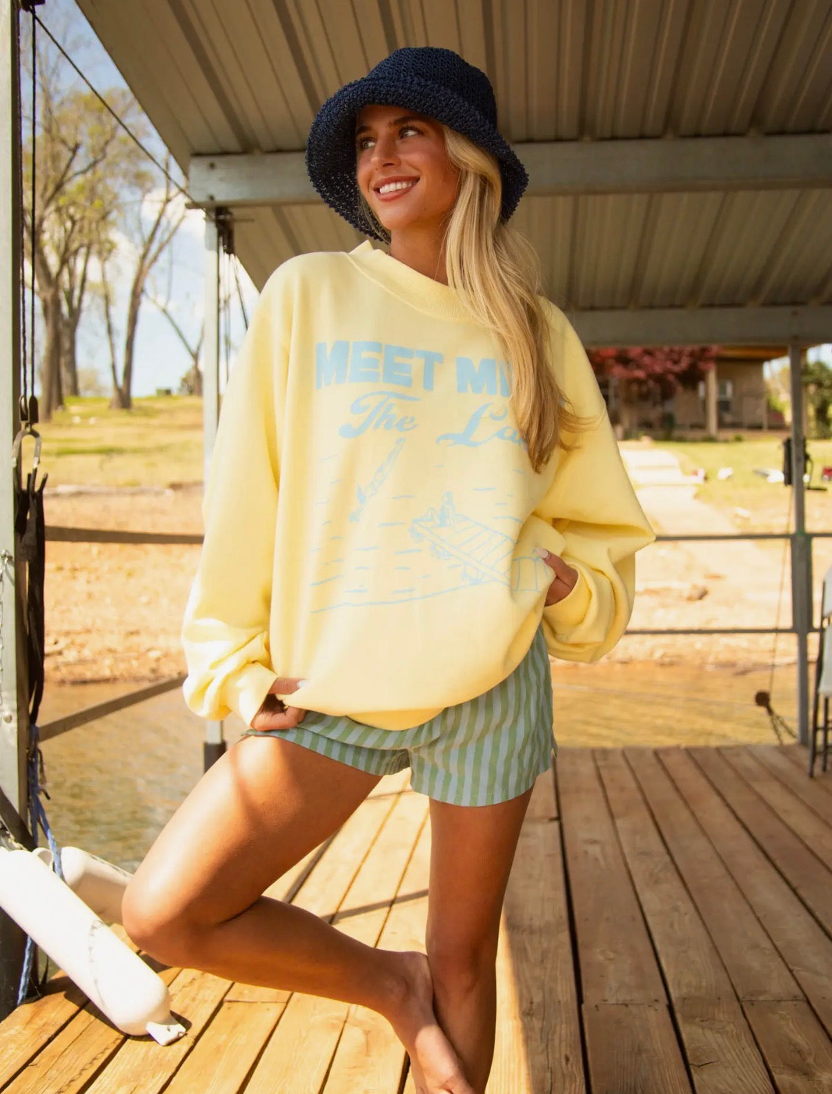 Meet Me at the Lake Mock Neck ⭐️