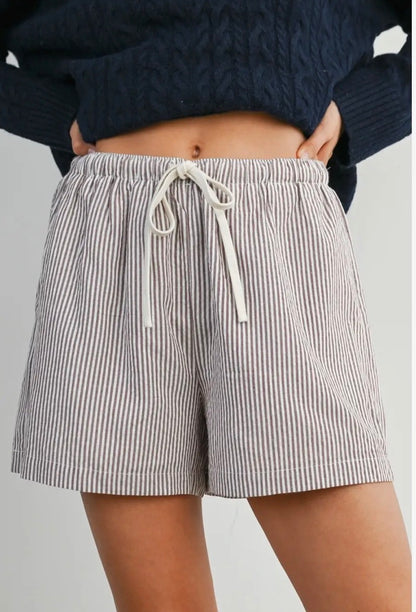 The Weekender Stripe Shorts | Mocha