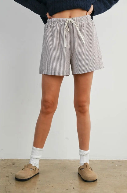 The Weekender Stripe Shorts | Mocha