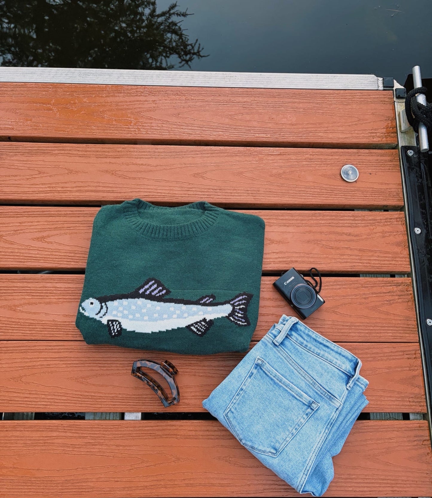 Gone Fishing Sweater | Forest Green
