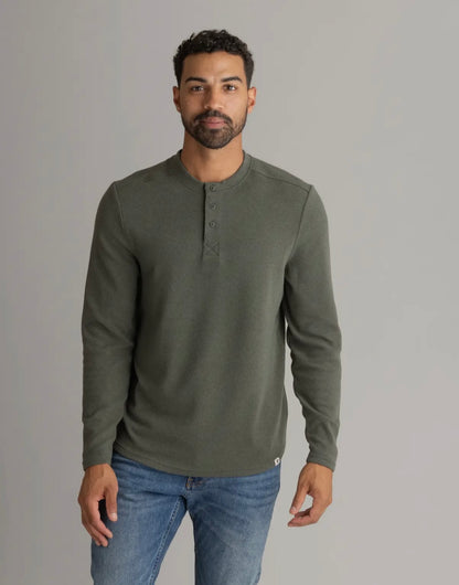Men’s Oak Stretch Flannel Henley