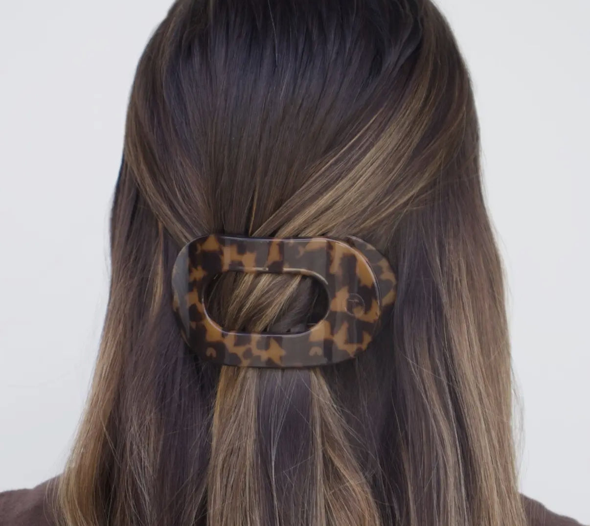 Tortoise Round Flat Hair Clip | Medium
